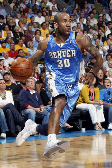 第三节哈登 第三节哈登