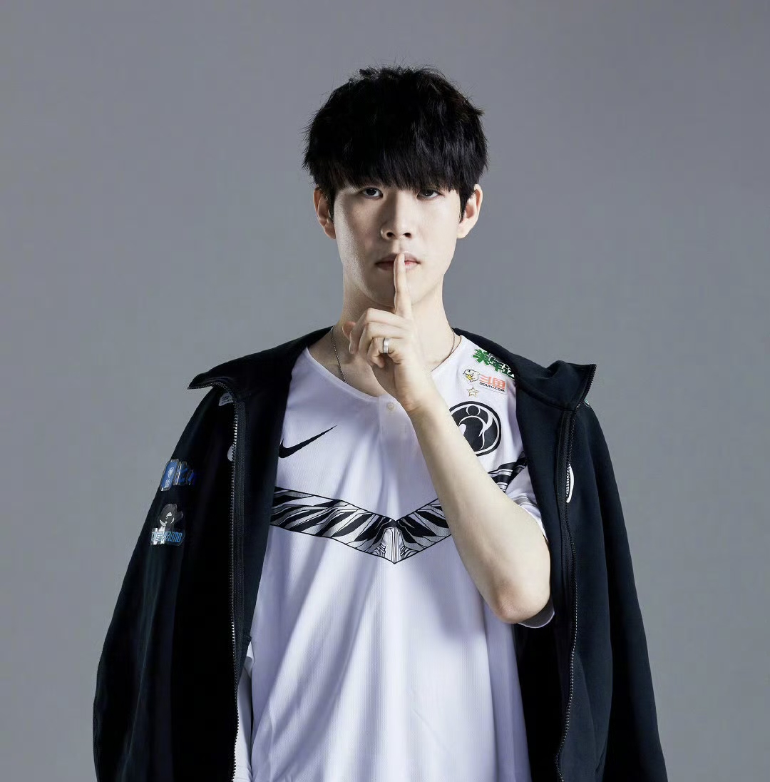 中保留了更 中保留了更