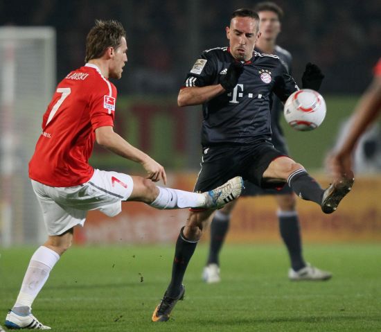 的防线缝隙 的防线缝隙